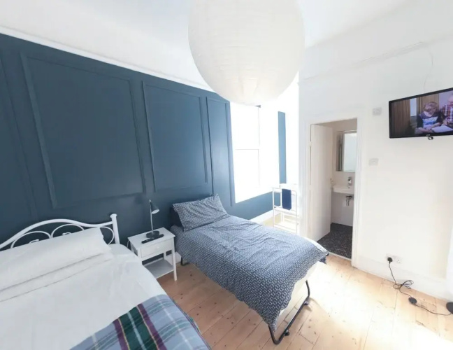 Carrick Rooms