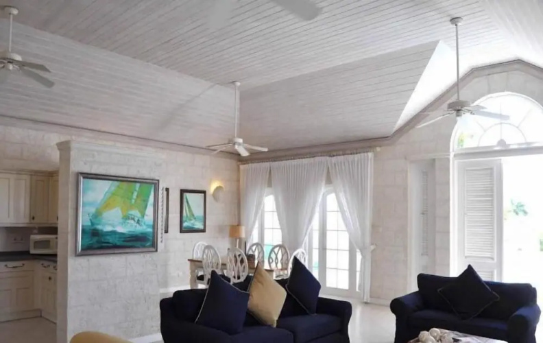 Royal Villa by Island Villas