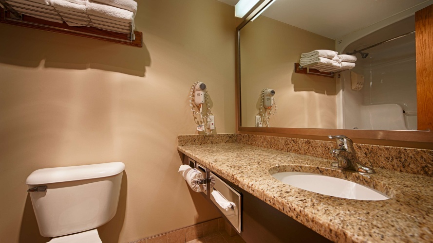 Best Western Plus Guildwood Inn photo 9