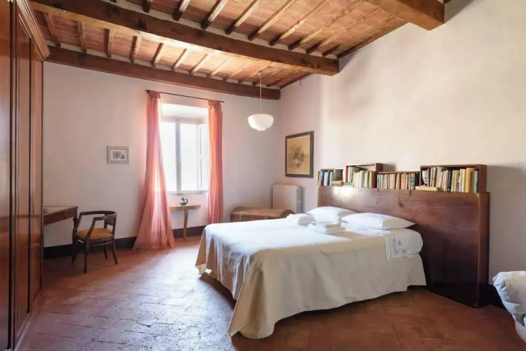 Standard Double room with city view