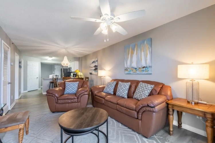 2 Bedrooms Standard Family room with balcony and beachfront