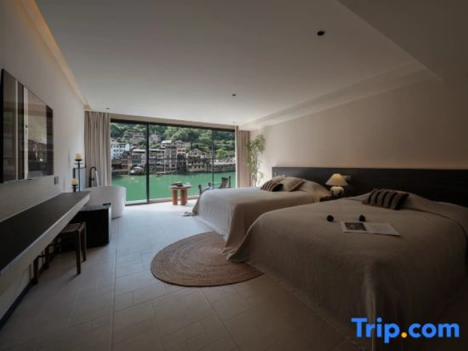 Deluxe Double Family room with river view