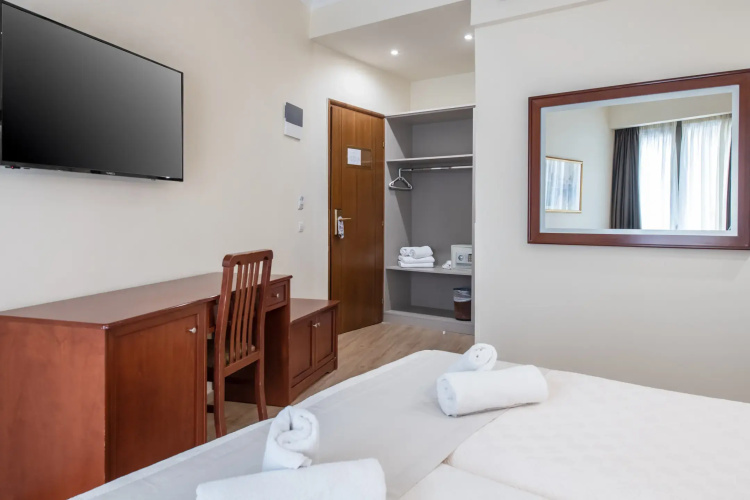 Golden City Hotel