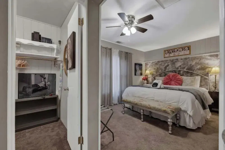 Marilyn House Iconic Charm 3 Mins to Downtown!