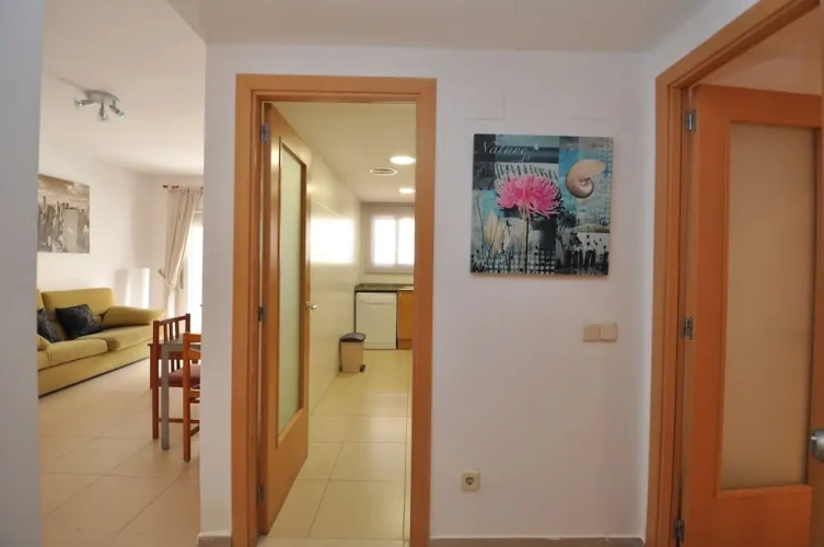 2 Bedrooms Apartment