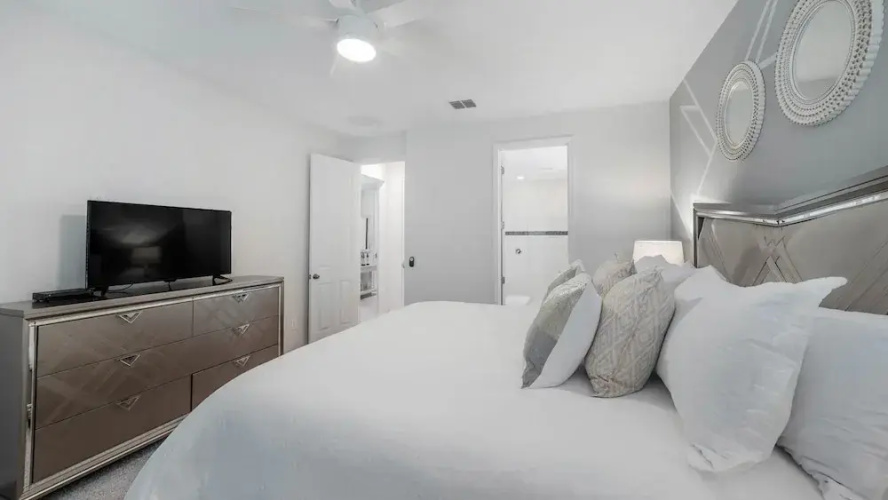 9004 Sunshine Ridge Loop