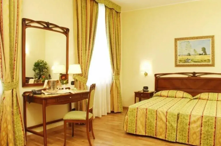 Rialto Apartments