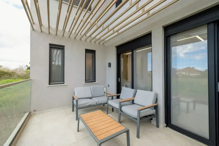 Grand Kourouta Pool Apartments