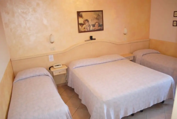 Standard Quadruple room