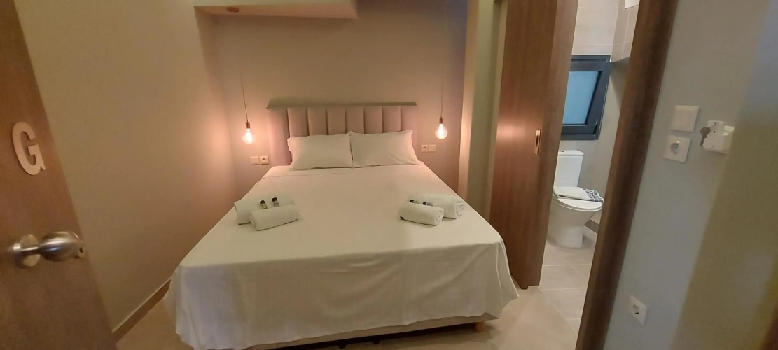 D Spacious Brand New Studio Ideal for 2 D