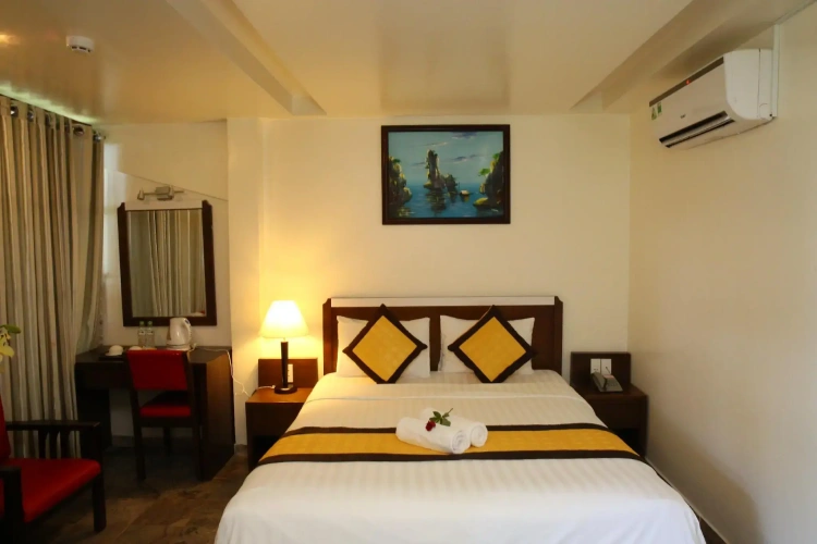 Superior room with garden view