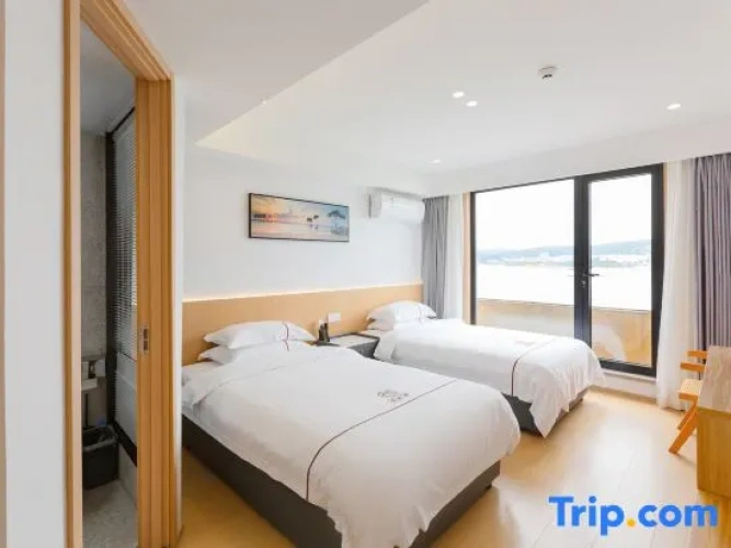2 Bedrooms Suite with sea view