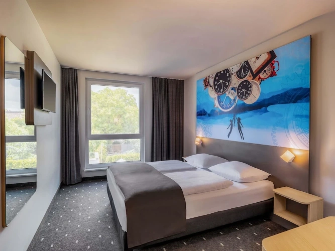 Standard Triple room