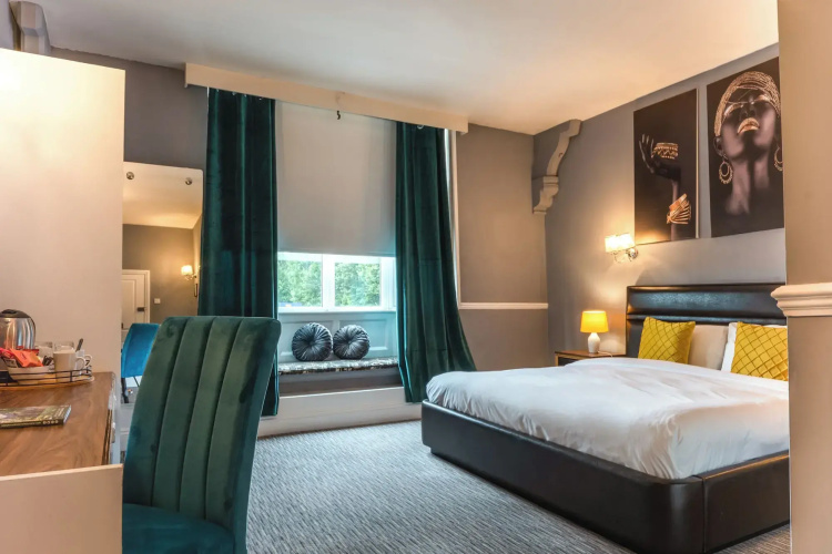 Best Western The Plough Hotel