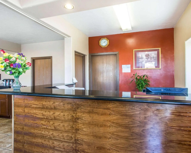 Riverton Inn & Suites