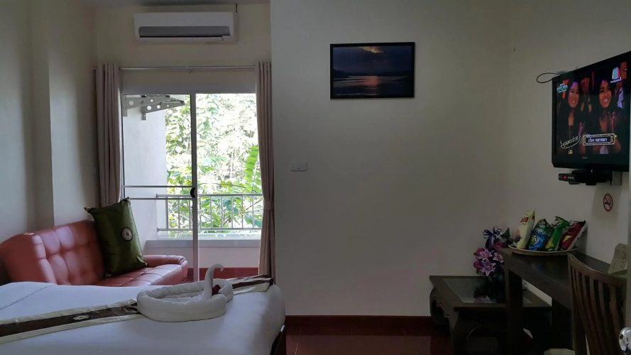 Ruen Narisra Resort