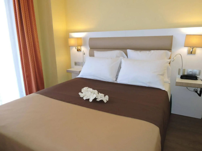 Hotel Regina Cannes