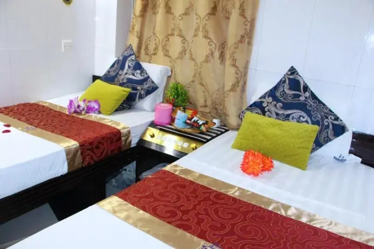 Standard Triple room