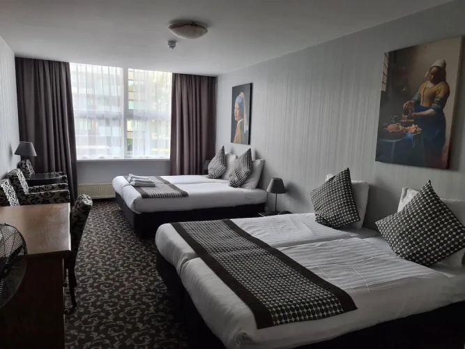 Standard Triple Family room