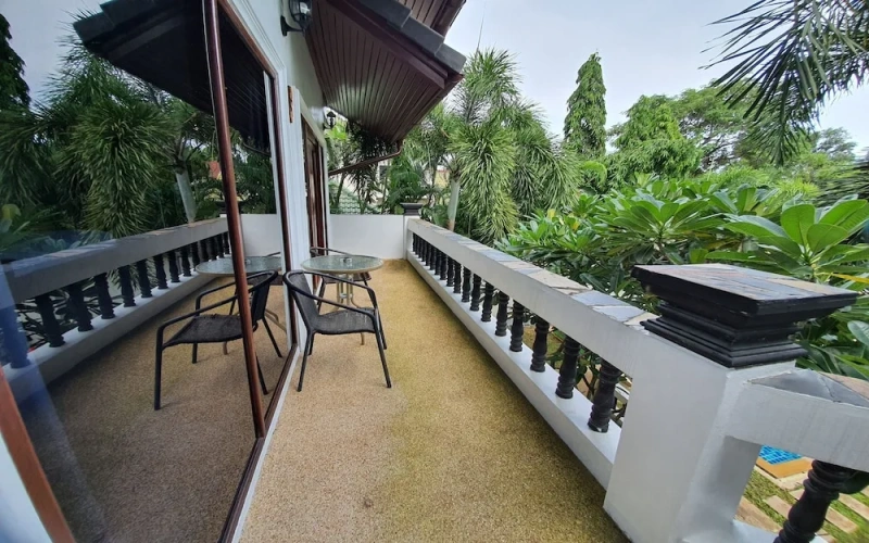4 Bedrooms Villa