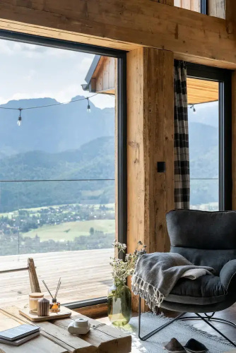 Mountain Shelter Salamandra