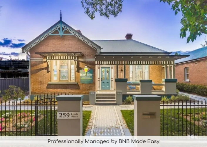 2 Bedrooms Cottage