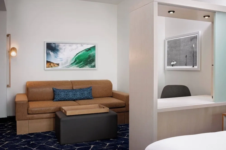 Standard Double room with balcony and with city view