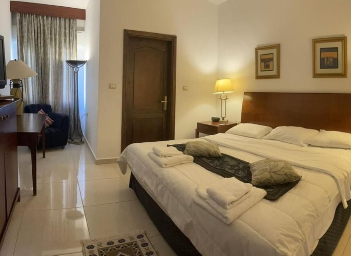 Tell Madaba Hotel