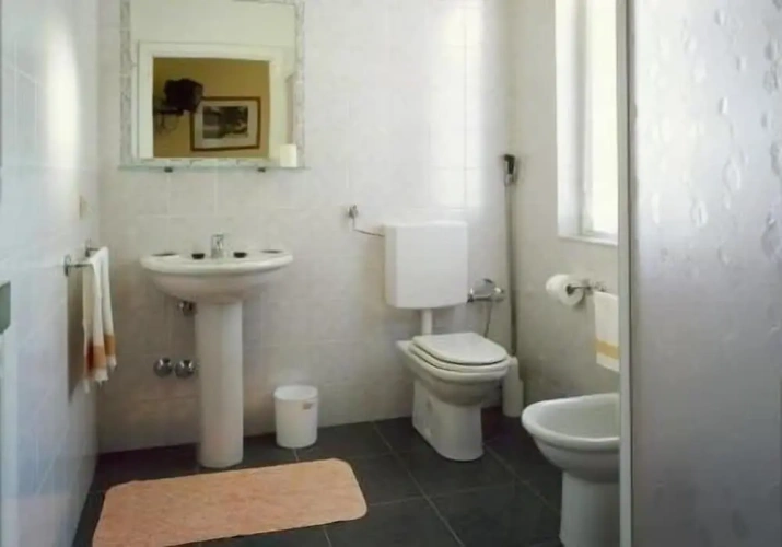 Standard Triple room with balcony