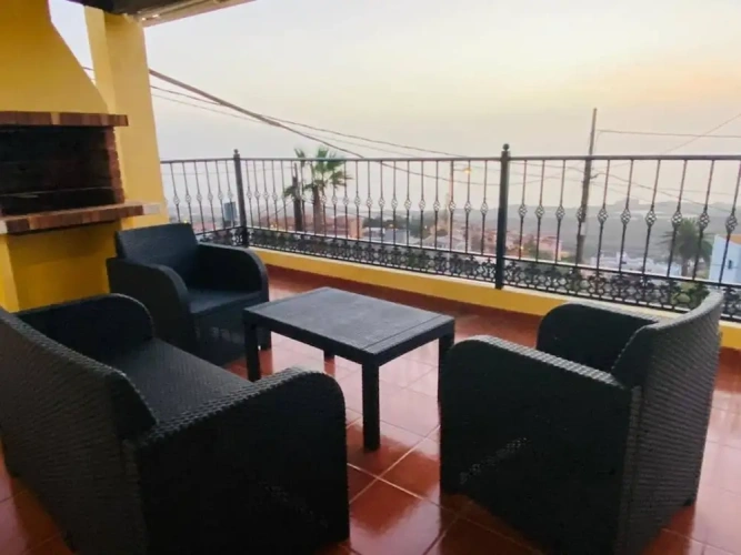 3 Bedrooms Apartment with balcony