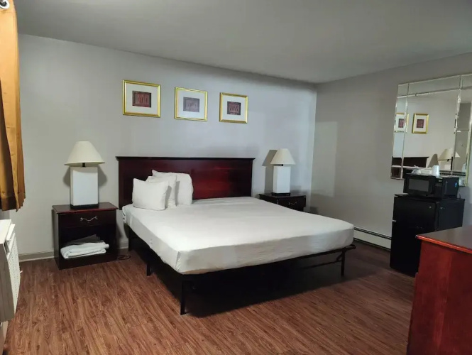 Capri Motel