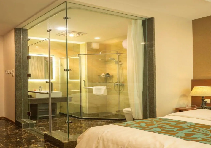 Hill Lily Hotel