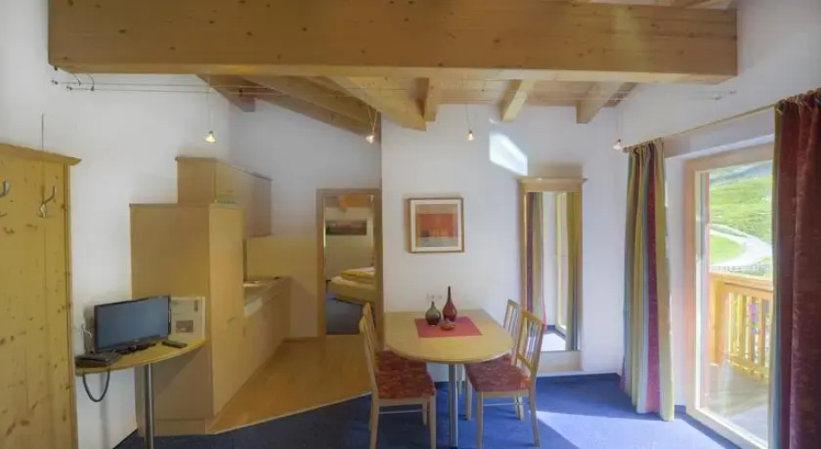 Astes Hochegg Pension