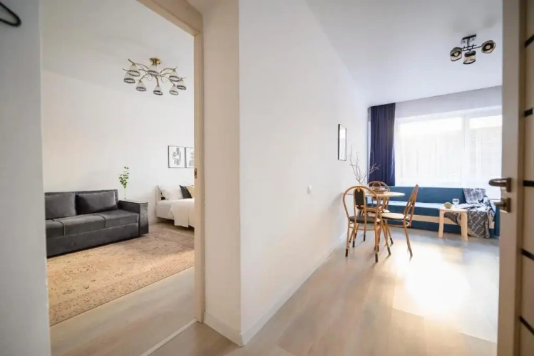 2 Bedrooms Apartment