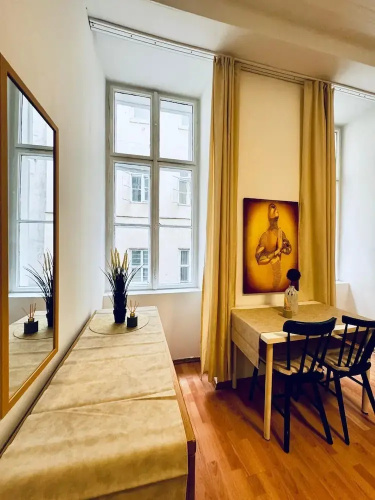 Central 1BR Apartment Near Augarten