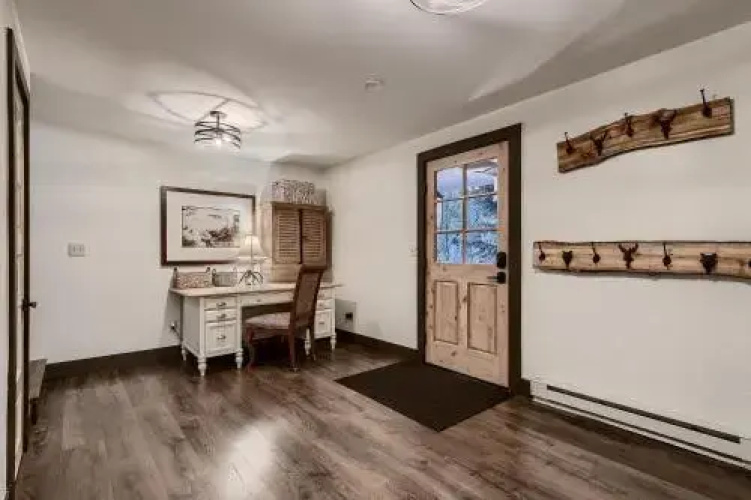 Abbett Placer Inn