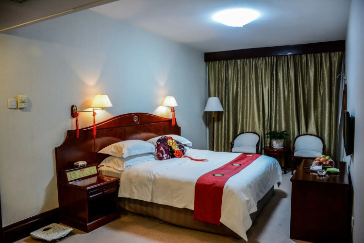 Weihaiwei Hotel