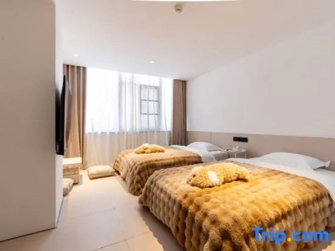 Standard Twin Family room