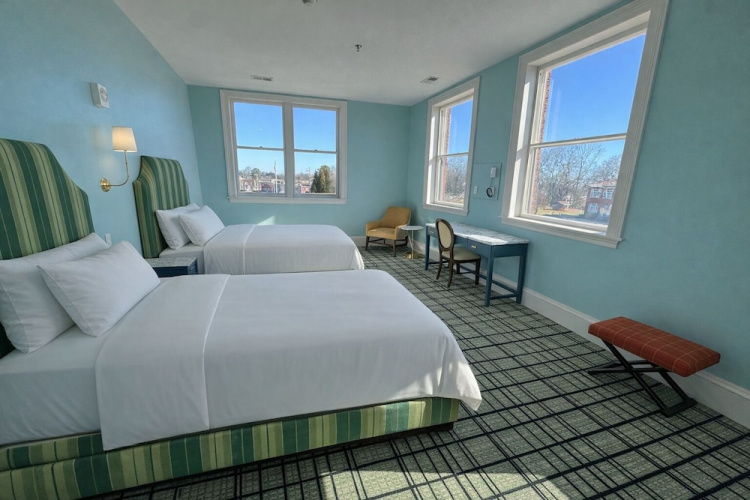 The Laurel Hotel