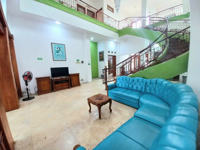 4 Bedrooms Villa