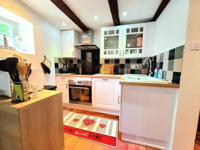 3 Bedrooms Cottage