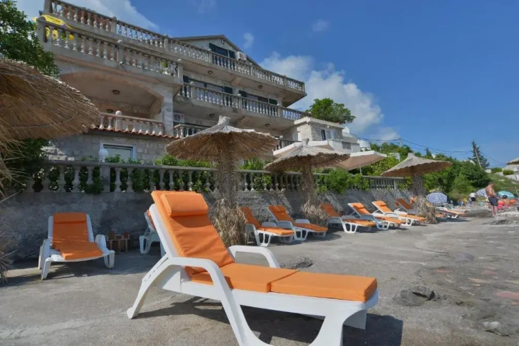 1 Bedroom Deluxe Apartment with balcony and with sea view