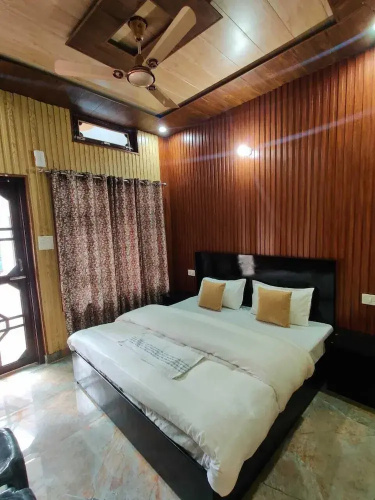 Shiv Vilas palace