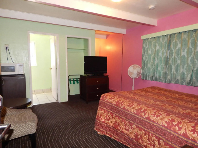 M B Motor Inn