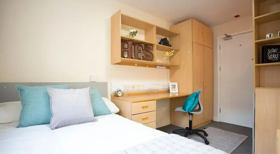Agnes Jones House - Campus Residence