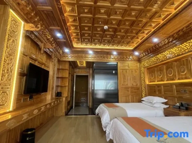 Deluxe Family room