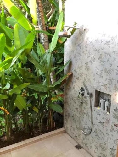 Cliff House Balian