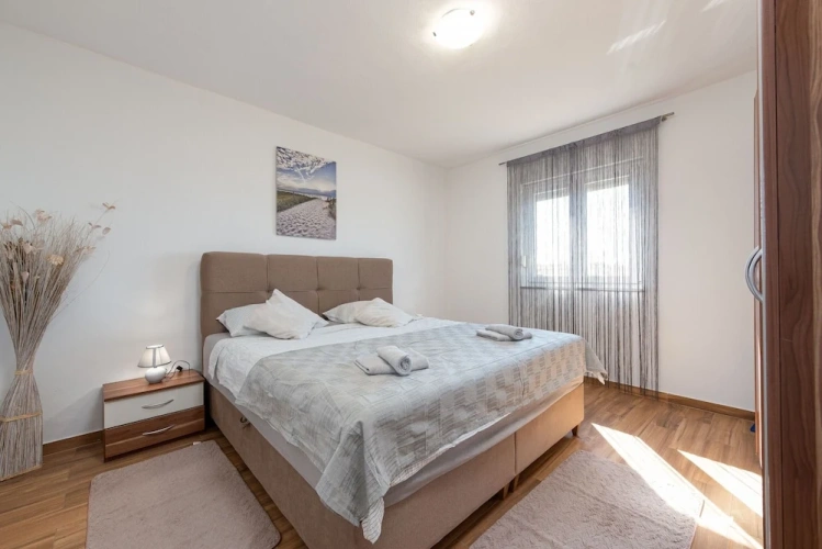 2 Bedrooms Villa with balcony