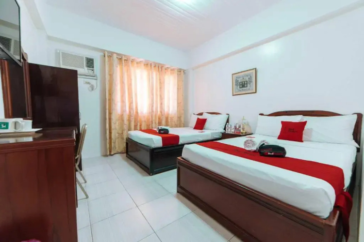 RedDoorz Plus @ Poblacion District Davao
