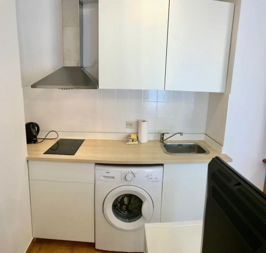 1 Bedroom Apartment with balcony